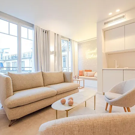 Cia - 2br Madeleine Champs Elysees Apartment *